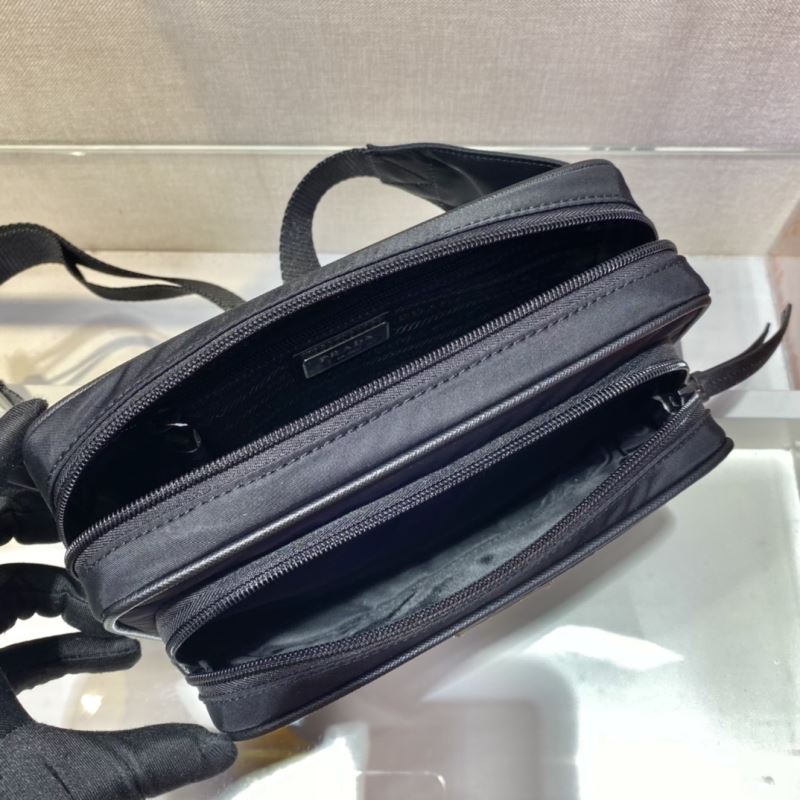 Pra*a waist chest packs